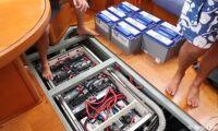 Аккумуляторы LiFePO4 на яхте: надёжность и эффективность в морских условиях